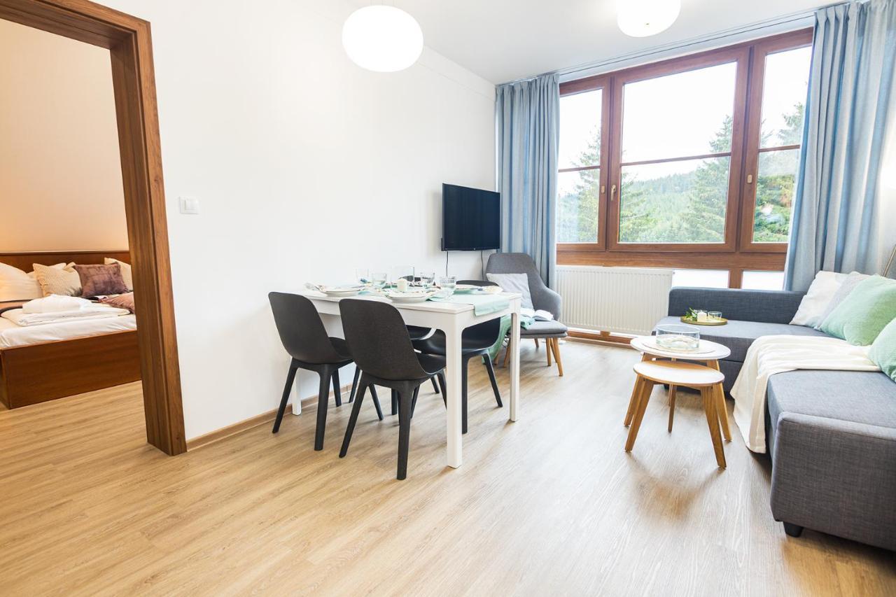 Rezidence Klinovec Lägenhet Loučná pod Klínovcem Rum bild